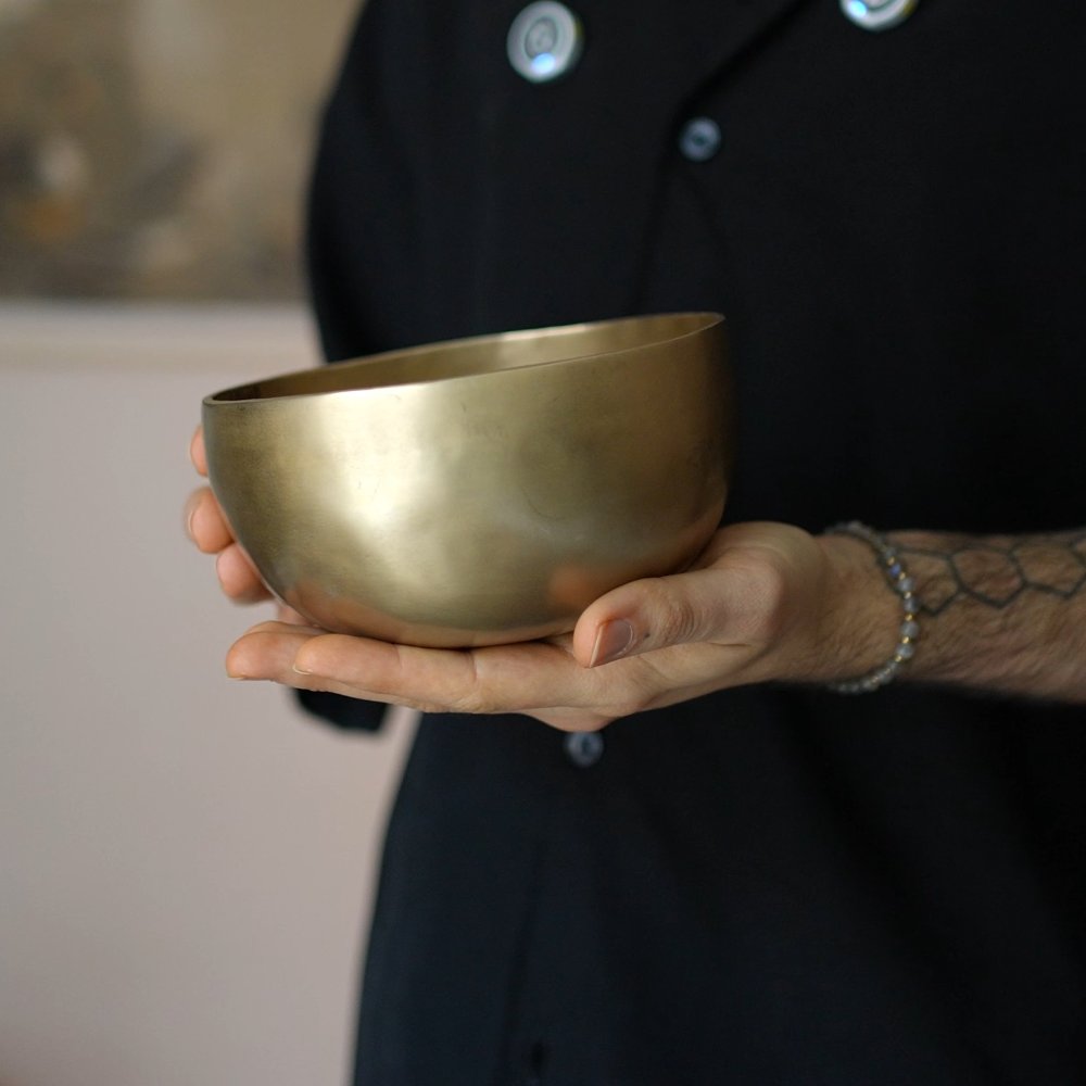 Singing Bowl · Medium · #A0440